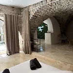 L'ecrin Cache Avec Billard Et Baignoire Ilot *